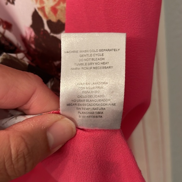 Kut from the Kloth fuchsia pink floral blouse XL - Picture 4 of 6